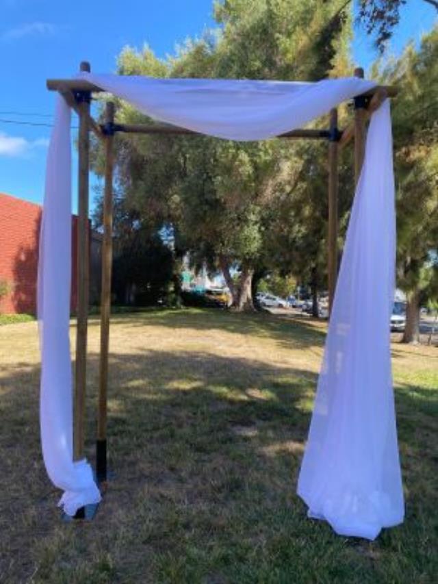 Rental store for arch rustic wood 8 foot x5 foot x2 foot in the San Jose metro area
